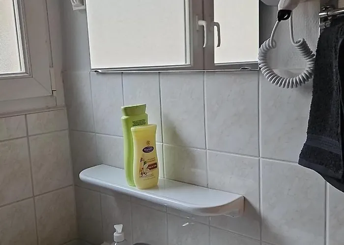 Cozy 3 Min Walk To Train Station Апартаменты Мец